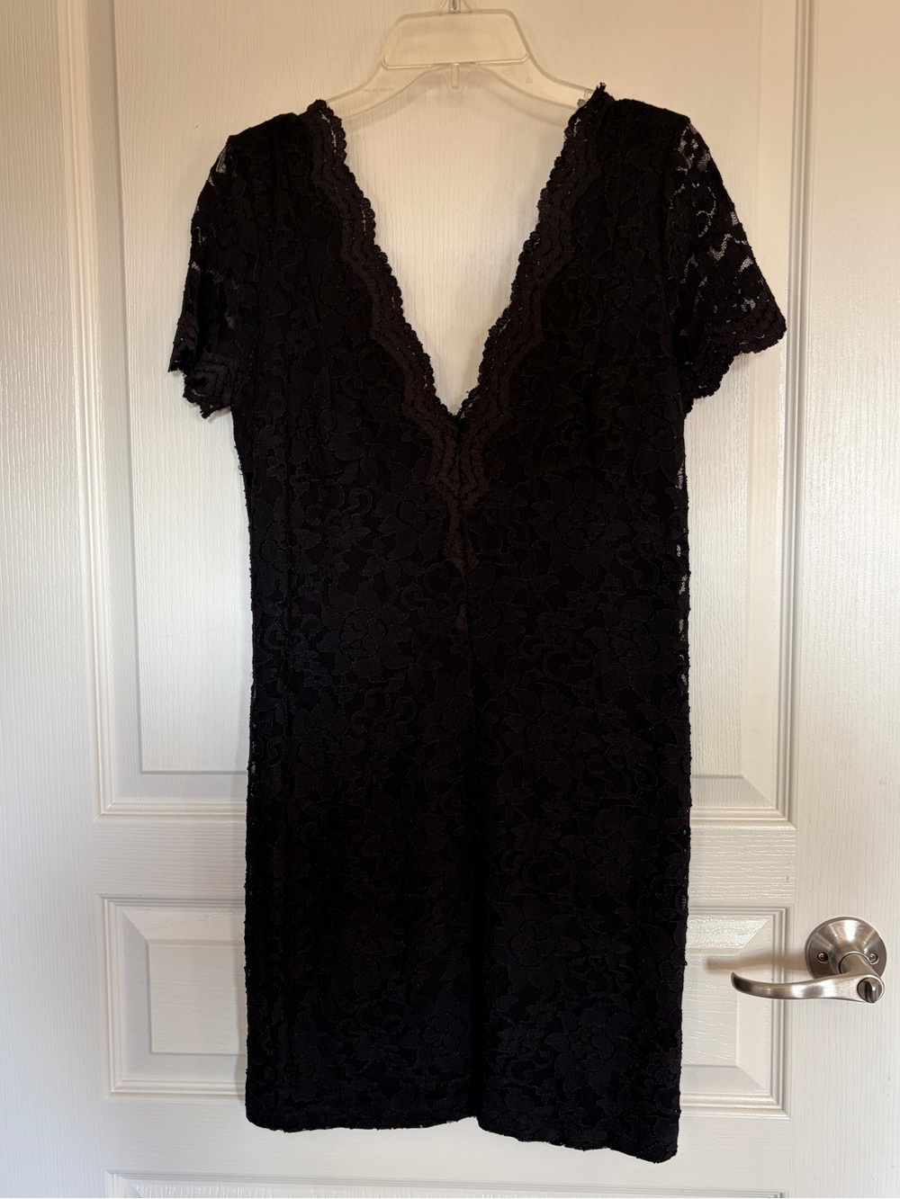 Kimchi Blue Black Scalloped Lace Bodycon Dress